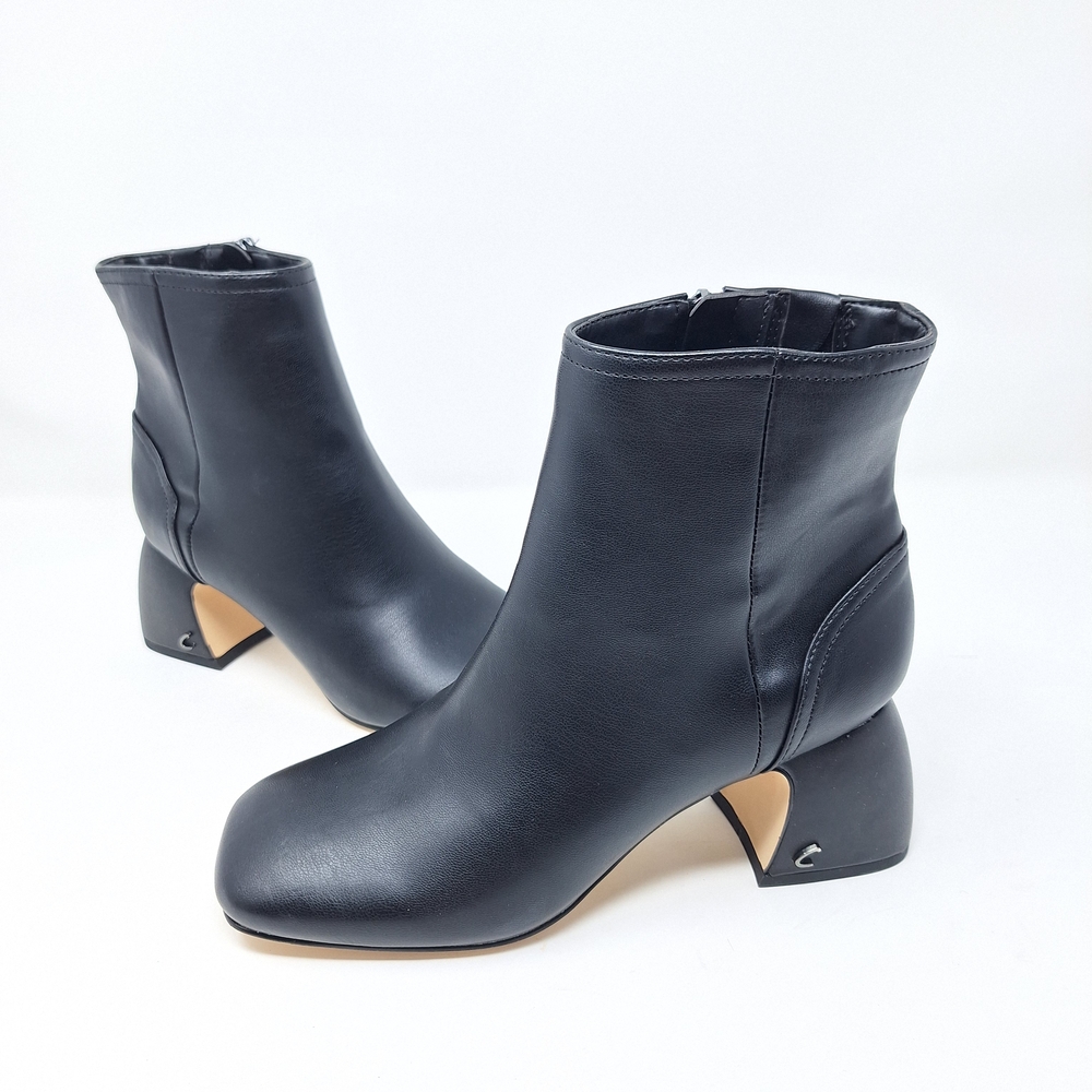 CIRCUS NY Ozzie Black Vegan Leather Ankle Booties Blick Heel Size 6